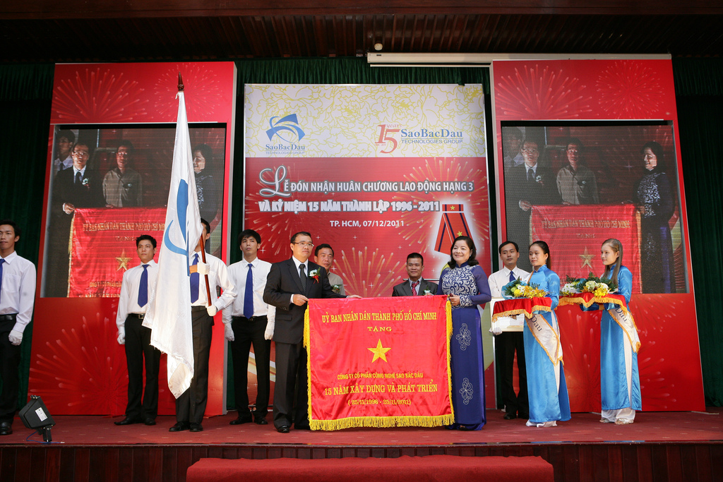 Sao Bắc Đẩu vinh dự đón nhận Huân chương Lao động hạng 3 trong lễ kỷ niệm 15 năm thành lập (1996 - 2011)